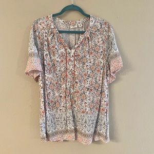 🦚 Cato - Flowy floral blouse